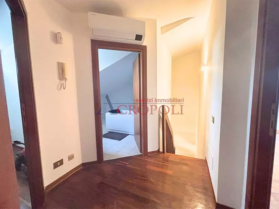 Immagine 9 di Casa bifamiliare in vendita  in via Villarbasse a Roma