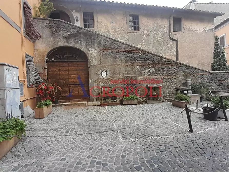 Immagine 1 di Attività commerciale in vendita  in Via Agostino Fausti 7 a Bracciano