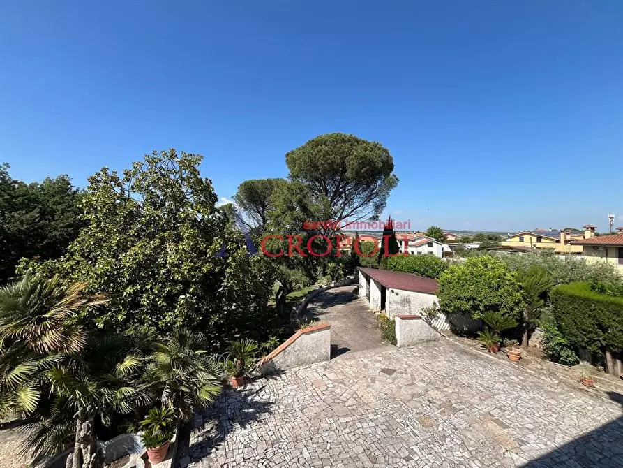 Immagine 5 di Villa in vendita  in via Santo Stefano a Anguillara Sabazia
