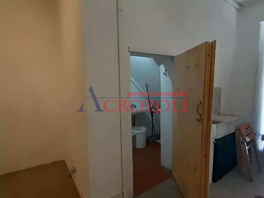 Immagine 4 di Cantina in affitto  in Via dell'Arazzaria 41 a Bracciano