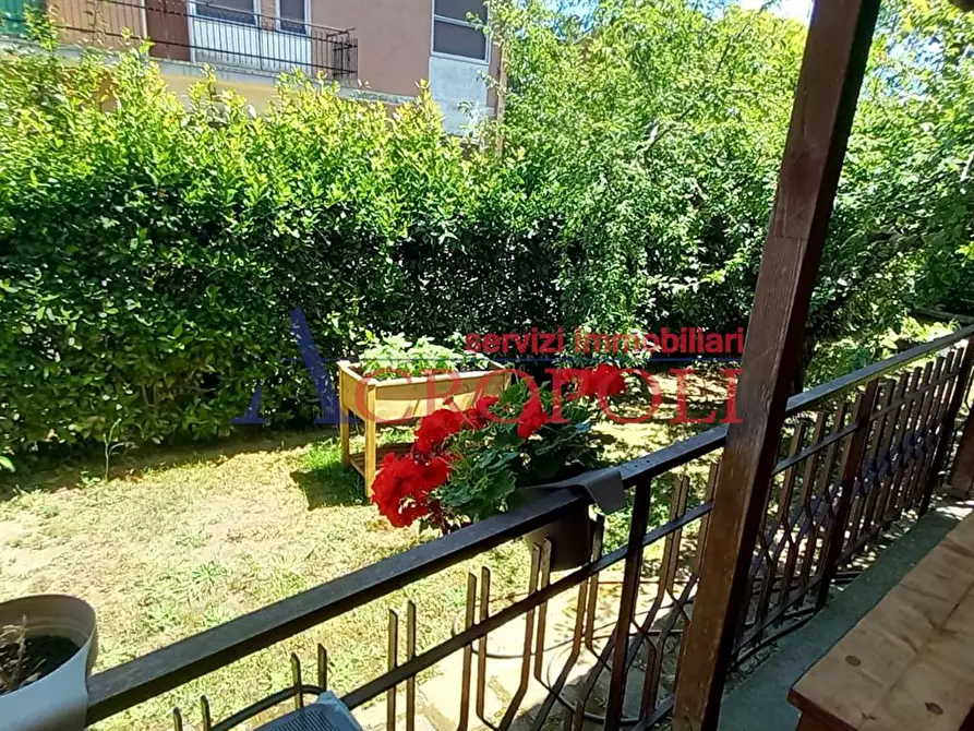 Immagine 4 di Casa bifamiliare in vendita  in Via roma 96 a Manziana