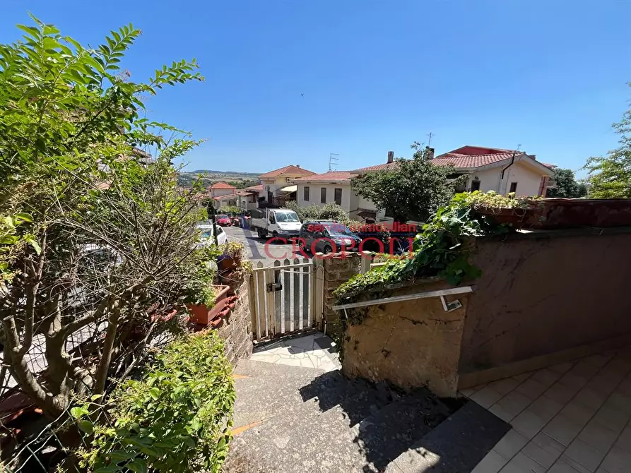 Immagine 9 di Villetta a schiera in vendita  in via Monte Sirente a Anguillara Sabazia