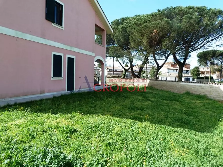 Immagine 5 di Appartamento in vendita  in via Beethoven a Anguillara Sabazia