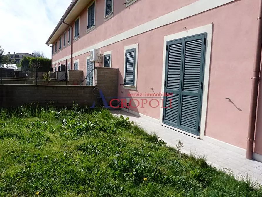 Immagine 4 di Appartamento in vendita  in via Beethoven a Anguillara Sabazia