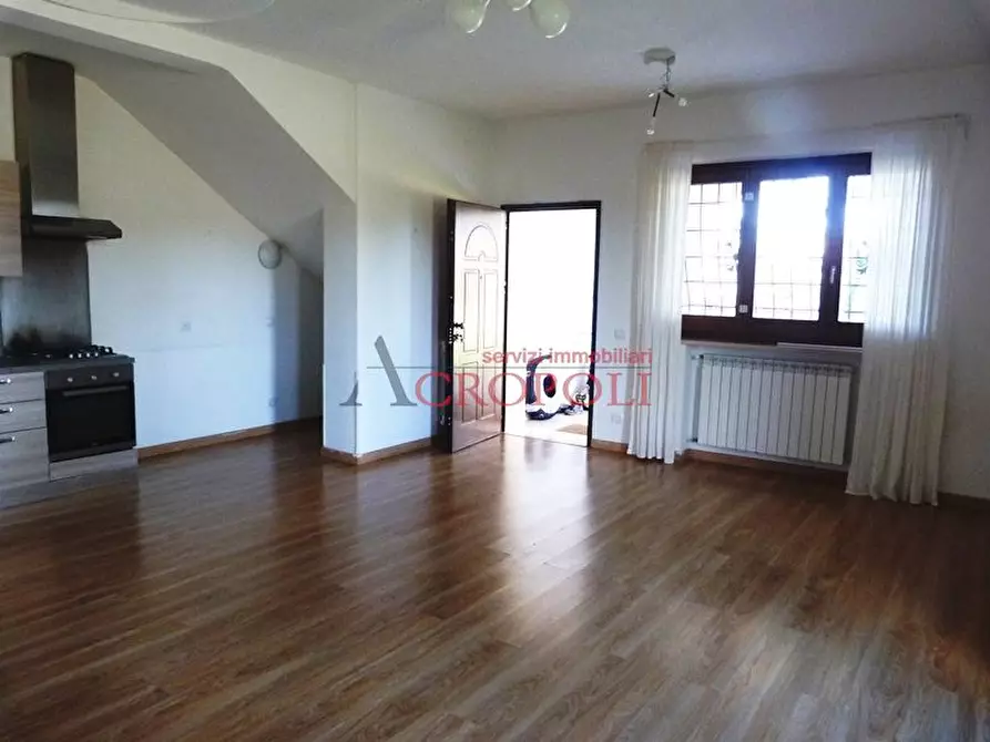 Immagine 8 di Appartamento in vendita  in via Beethoven a Anguillara Sabazia