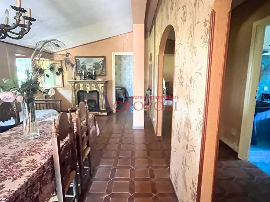 Immagine 5 di Villa in vendita  in Via Gran Sasso a Trevignano Romano