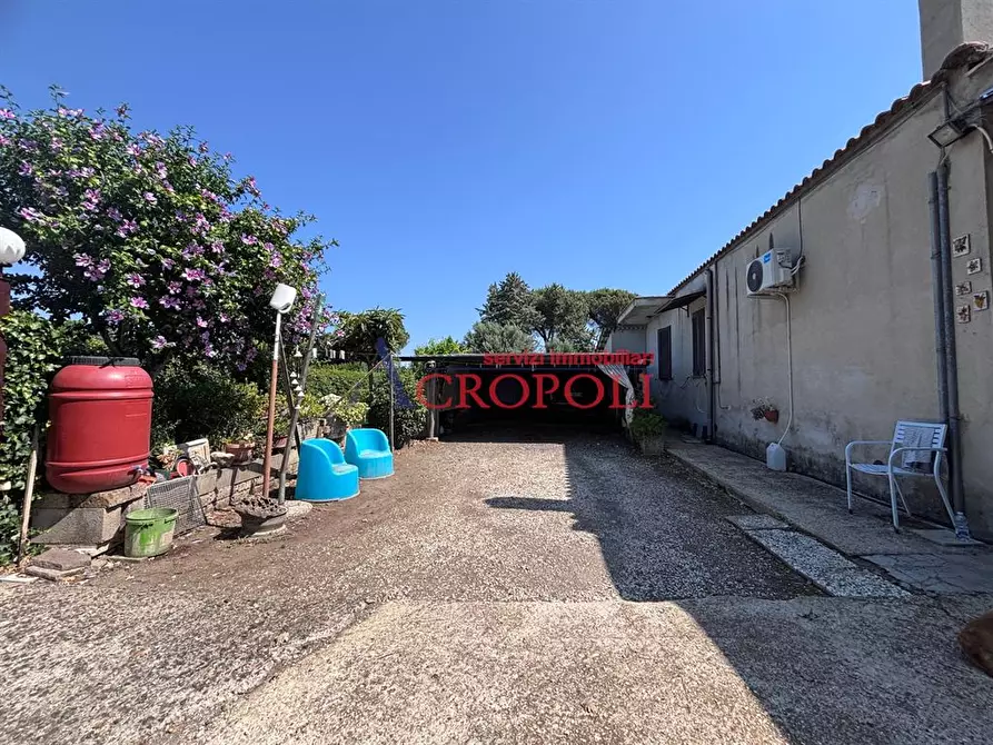 Immagine 7 di Villa in vendita  in via Villarbasse a Roma