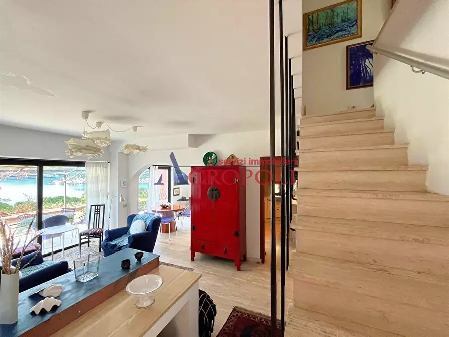 Immagine 9 di Casa bifamiliare in vendita  in Via Poggio delle Ginestre a Trevignano Romano
