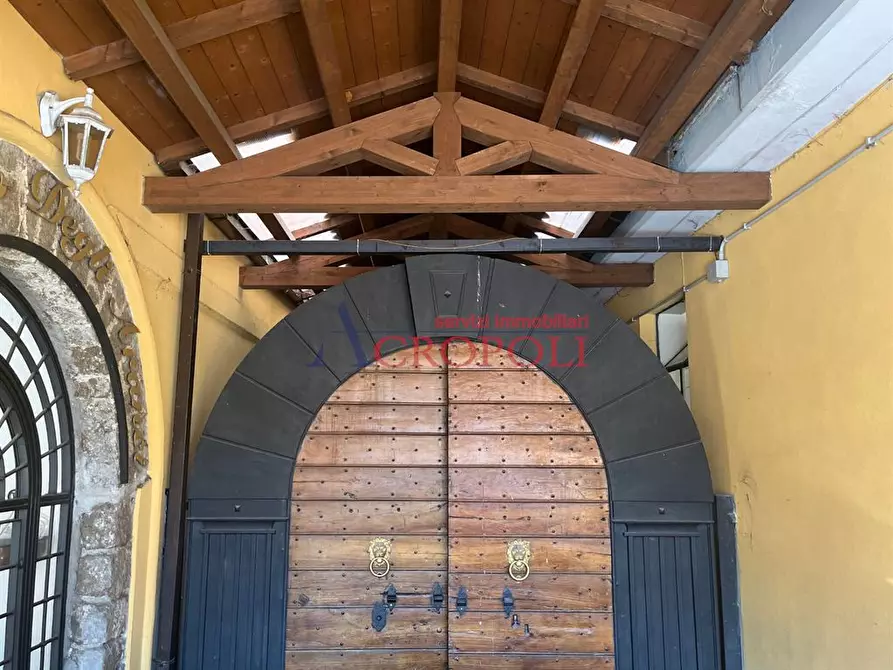 Immagine 7 di Ufficio in affitto  in Piazza Vittorio Emanuele Terzo a Trevignano Romano