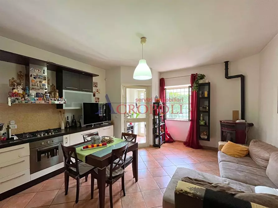 Immagine 2 di Villa in vendita  in Via Braccianese a Roma