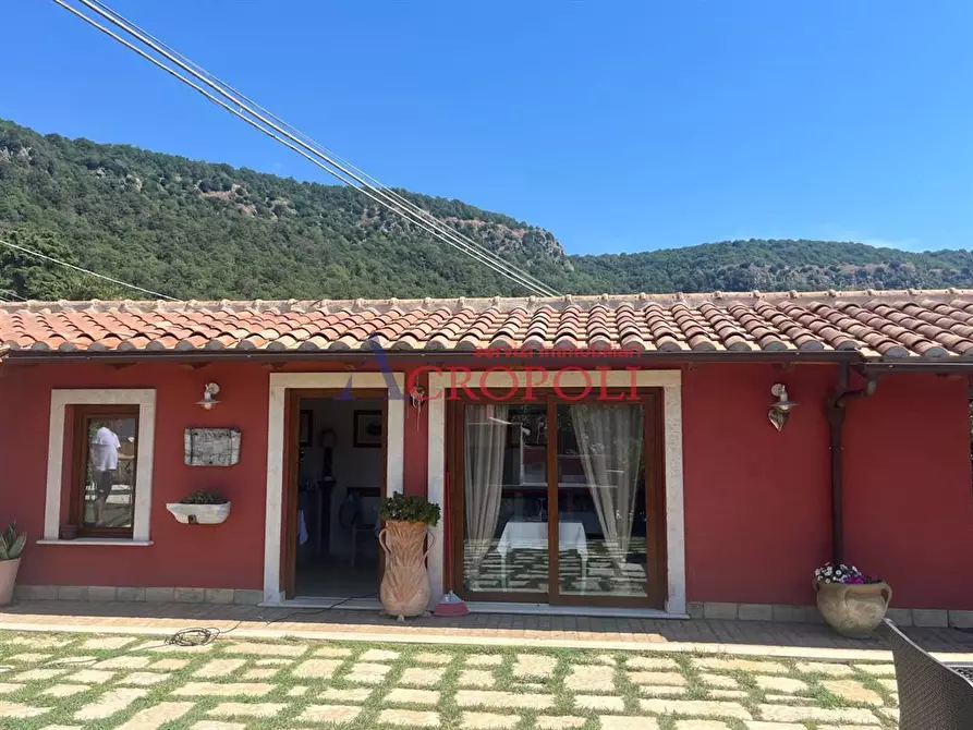 Immagine 8 di Casa bifamiliare in vendita  in Via Settevene Est 181 a Trevignano Romano