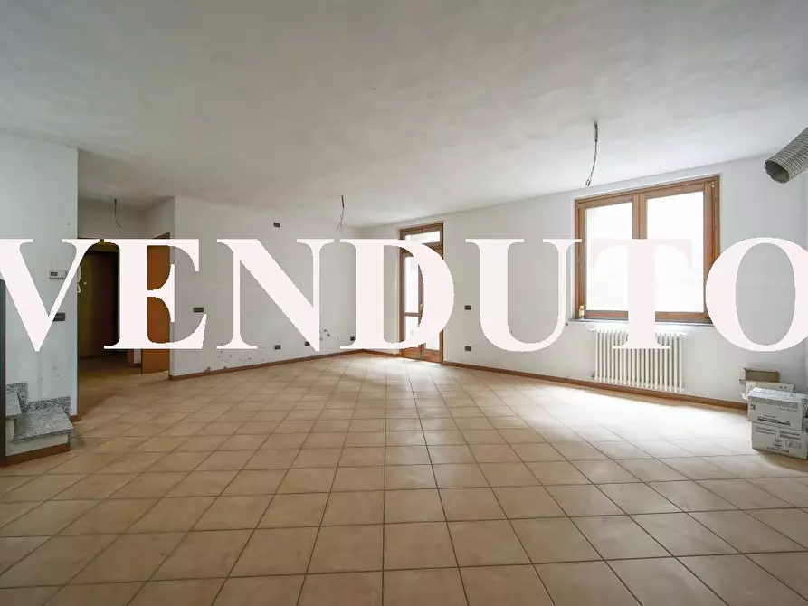 Immagine 6 di Appartamento in vendita  a Casatenovo