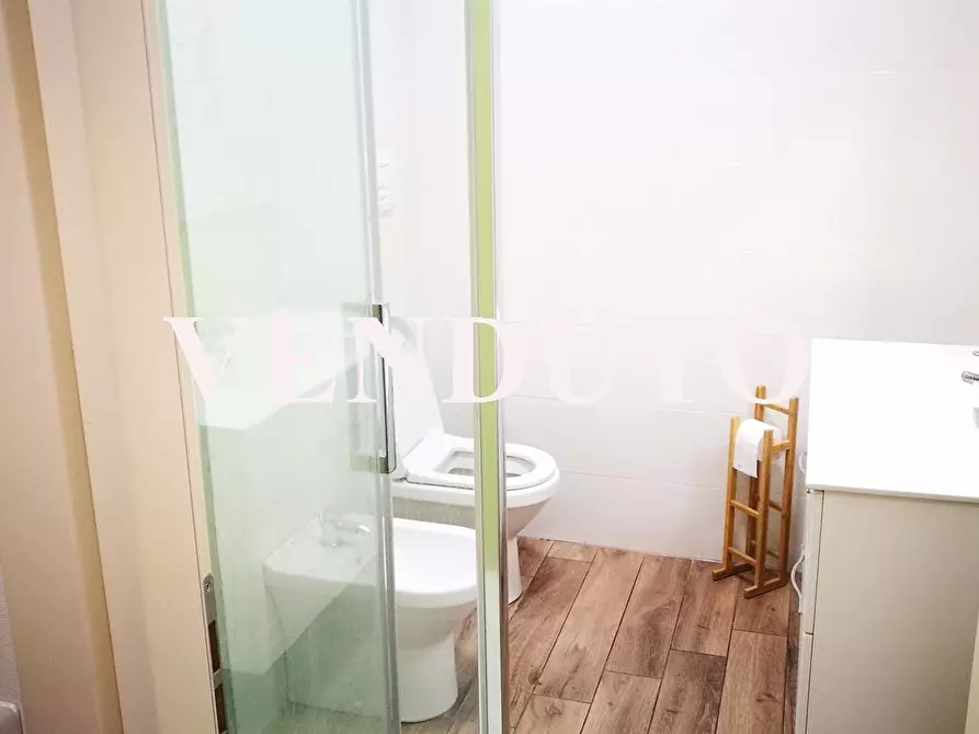 Immagine 7 di Locale commerciale in vendita  in Via statale 33 a Airuno