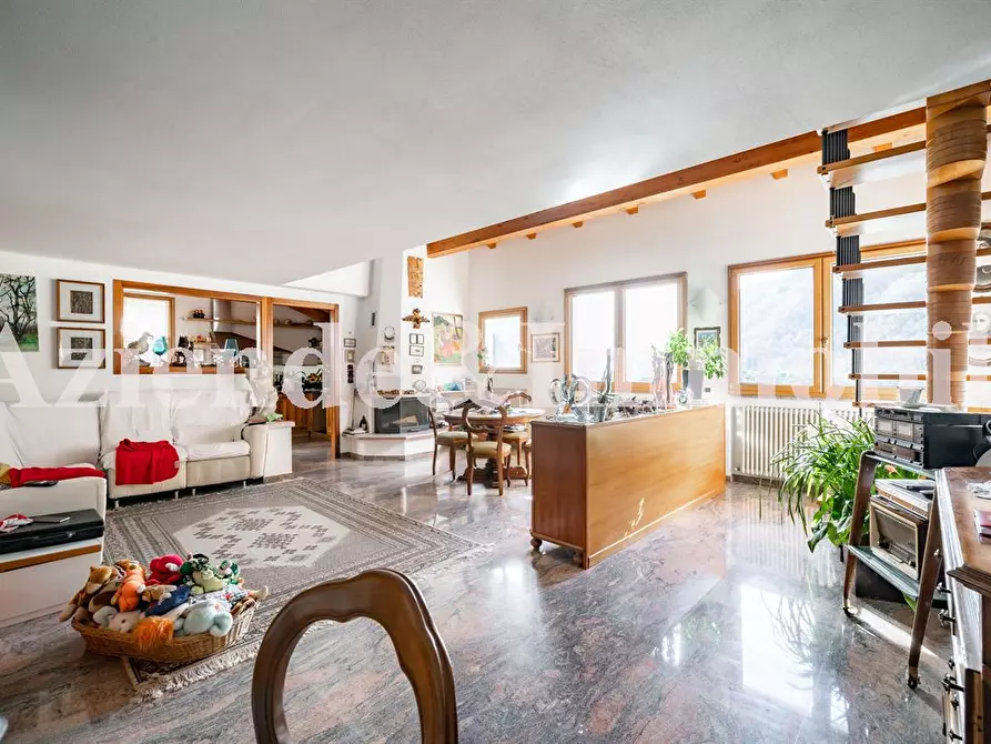 Immagine 6 di Villa in vendita  in Via Ponchielli a Monza