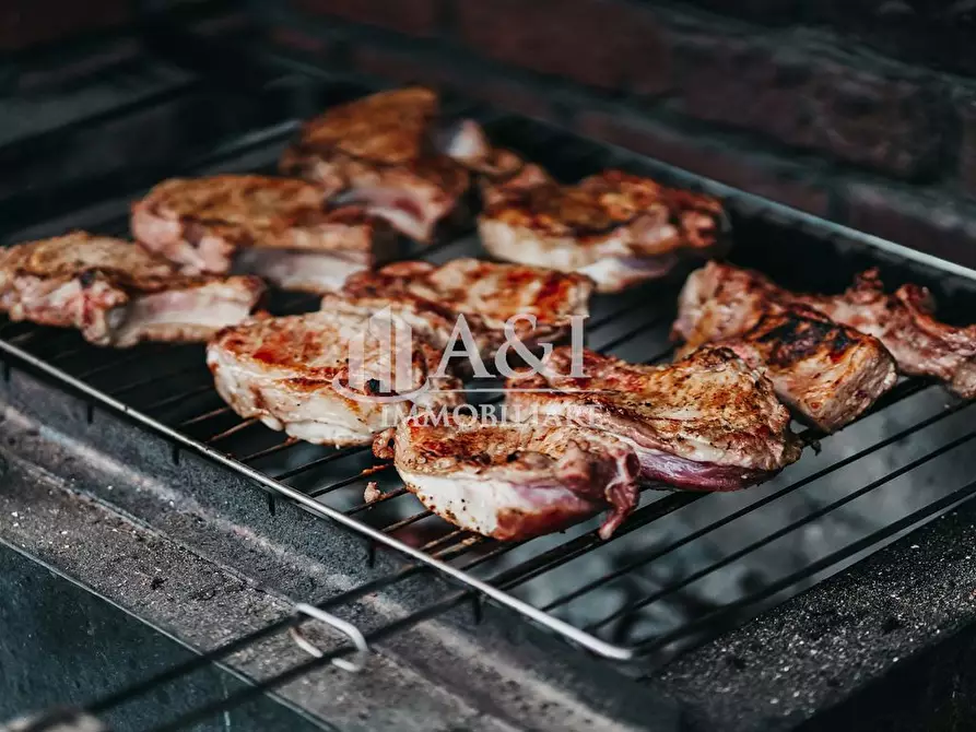 Immagine 2 di Pizzeria / Pub in vendita  in Via bergamini a Barzio