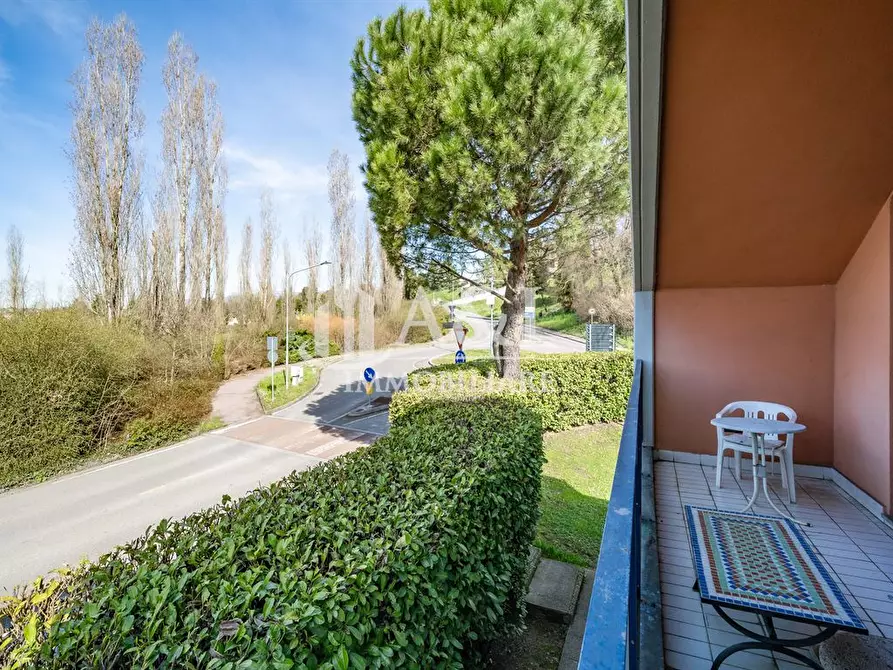 Immagine 2 di Villa in vendita  a Monza