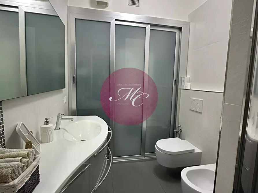 Immagine 3 di Villa in vendita  in Circonvallazione Fiume Montone Abbandonato a Ravenna