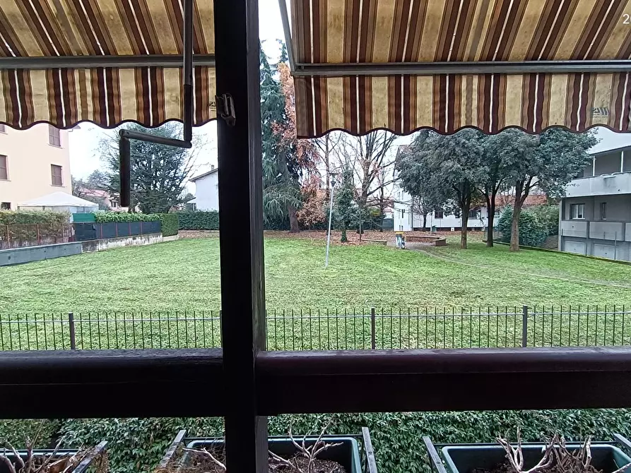 Immagine 5 di Appartamento in vendita  in Via Fratelli Vivaldi 15/17 a Carate Brianza