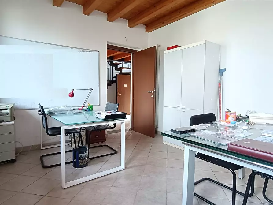 Immagine 7 di Appartamento in vendita  in Via Cascina Armellina a Bernareggio