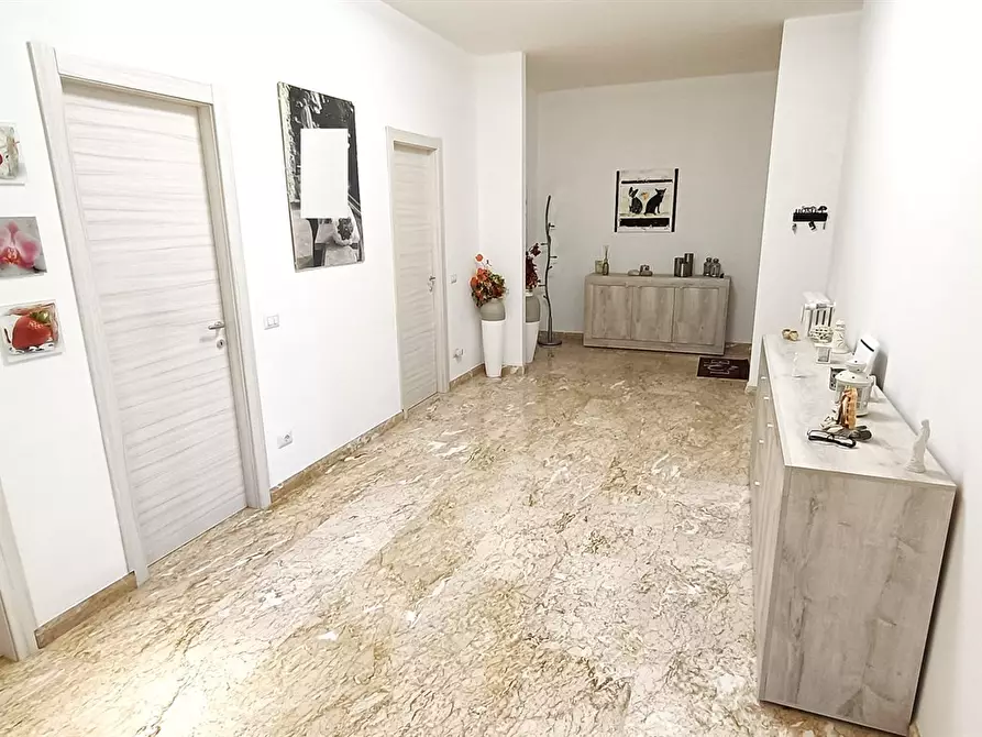 Immagine 9 di Villa in vendita  in Via Al Poggio 3 a Casatenovo