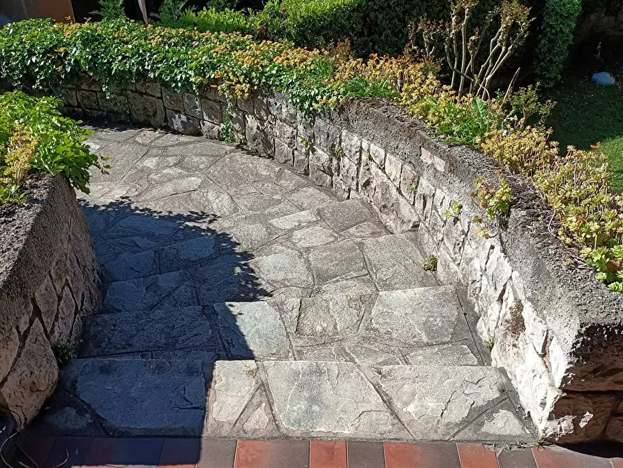 Immagine 4 di Villa in vendita  in Via Spluga 32 a Olginate