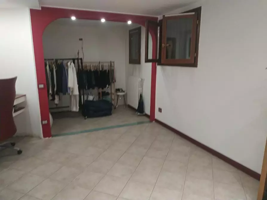 Immagine 1 di Appartamento in affitto  a Bulgarograsso