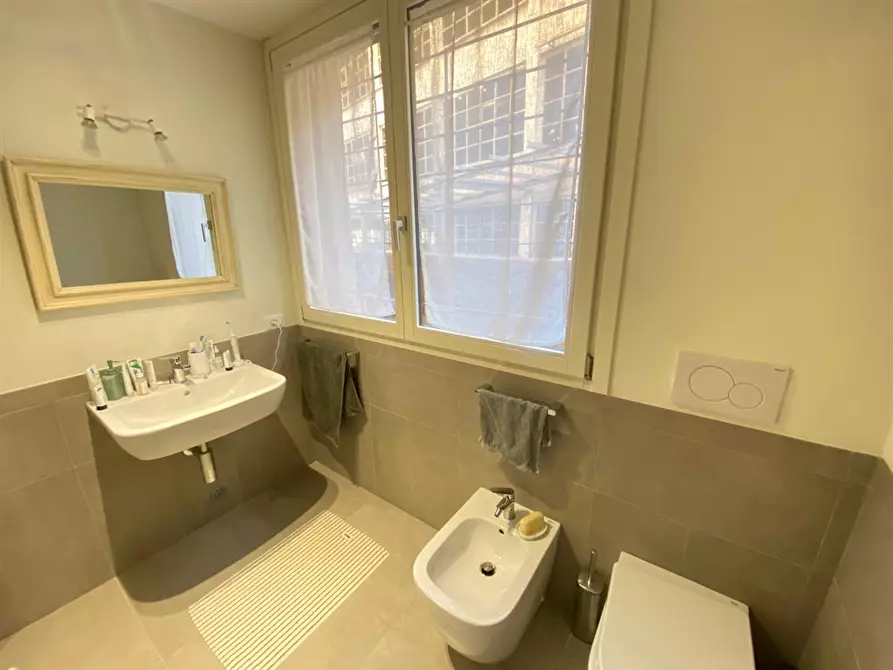 Immagine 5 di Appartamento in affitto  a Como