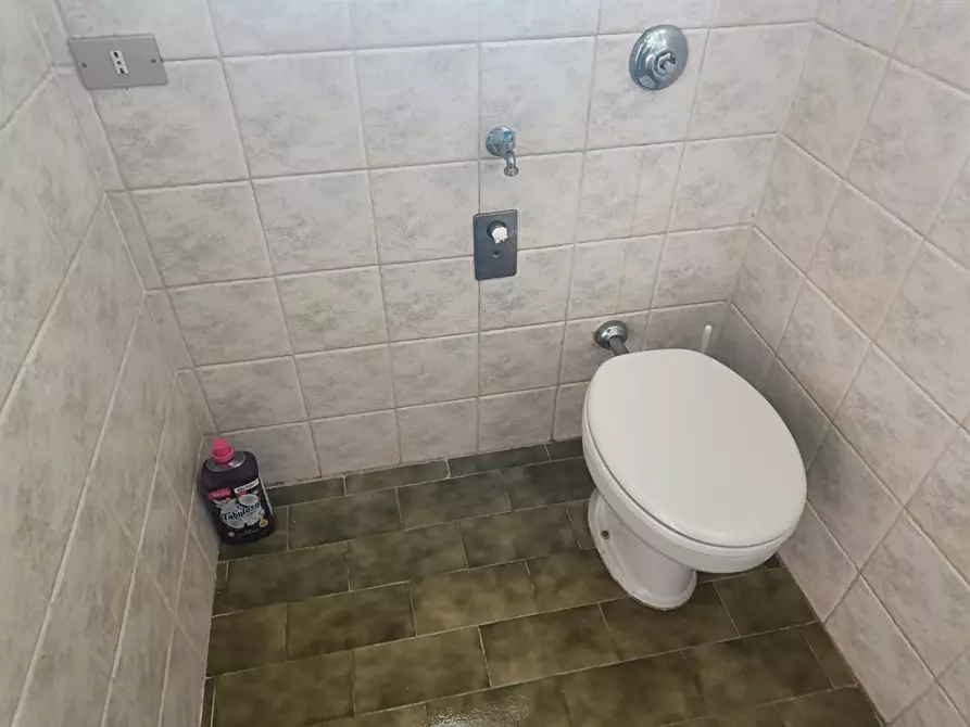 Immagine 7 di Appartamento in affitto  a Lomazzo