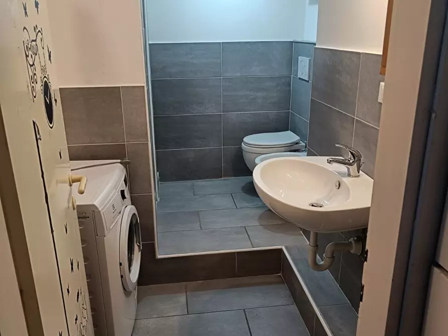 Immagine 1 di Appartamento in affitto  a Como