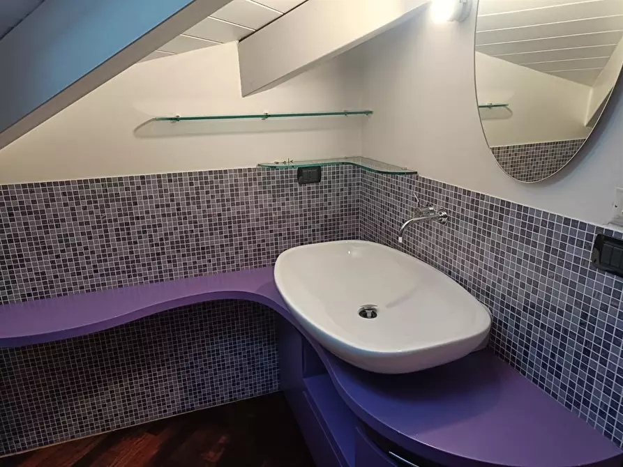 Immagine 5 di Appartamento in affitto  a Como