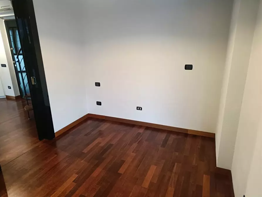 Immagine 1 di Appartamento in affitto  a Como