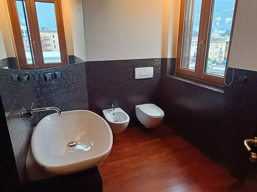 Immagine 6 di Appartamento in affitto  a Como