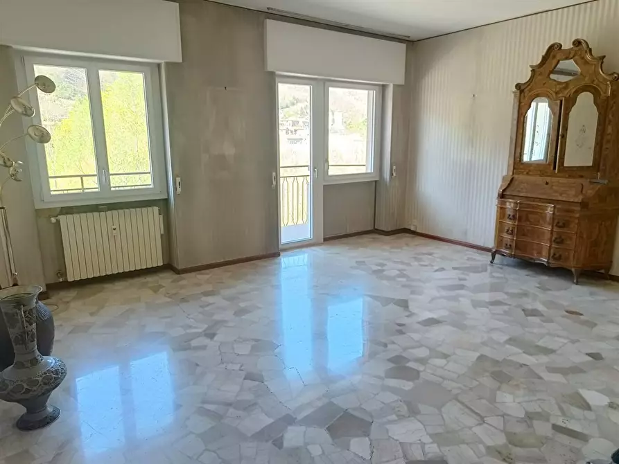 Immagine 3 di Appartamento in vendita  a Como