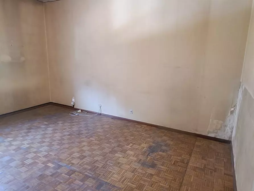 Immagine 1 di Appartamento in vendita  a Como