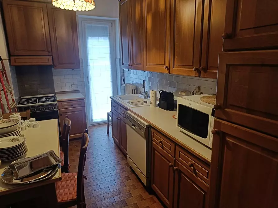 Immagine 6 di Appartamento in vendita  a Como