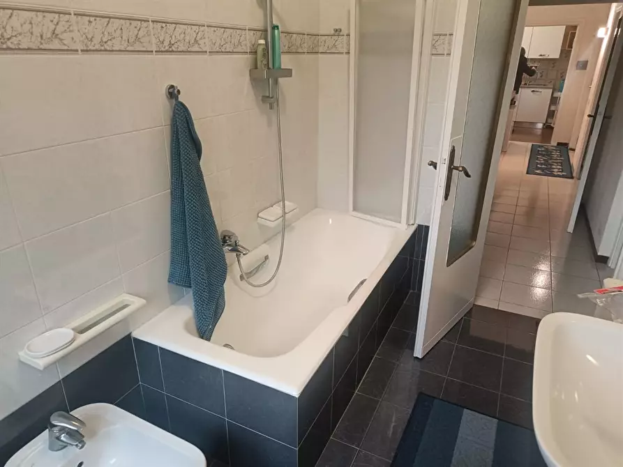 Immagine 5 di Appartamento in affitto  a Maslianico