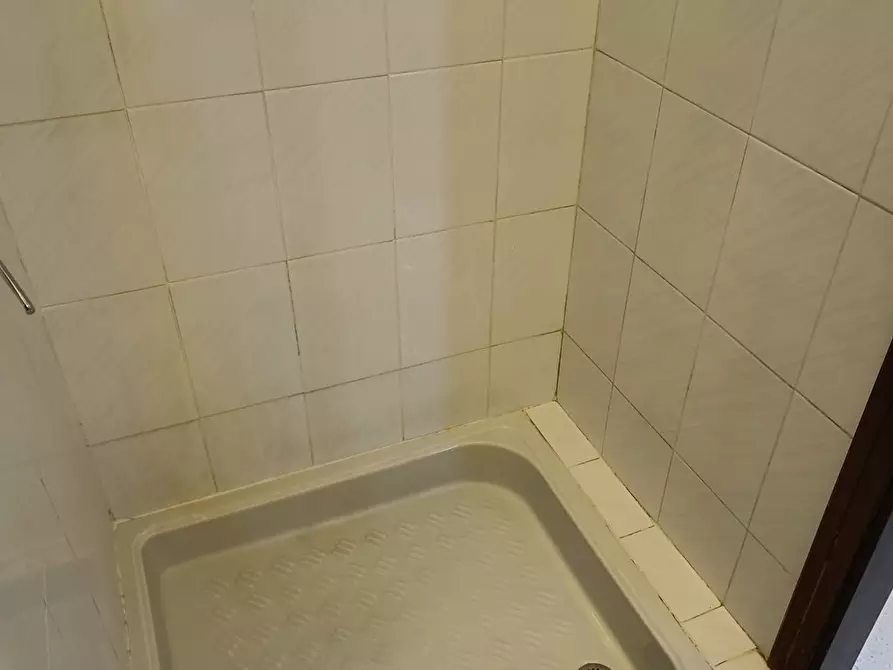 Immagine 2 di Appartamento in vendita  a Como