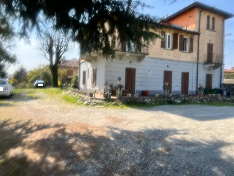 Immagine 2 di Appartamento in affitto  a Montano Lucino