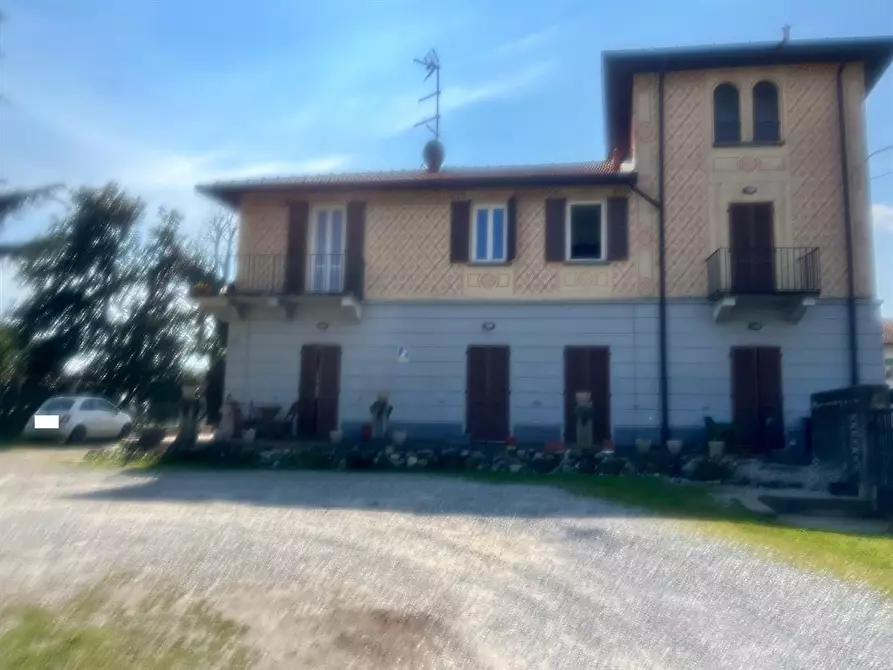 Immagine 1 di Appartamento in affitto  a Montano Lucino