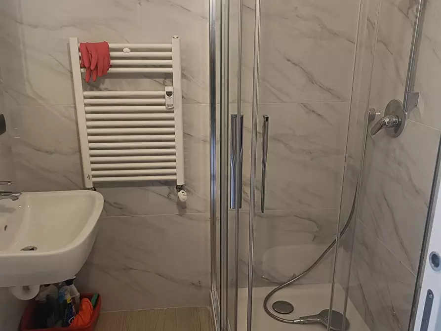 Immagine 6 di Appartamento in affitto  a Como