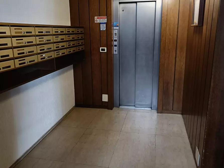 Immagine 9 di Appartamento in affitto  a Como