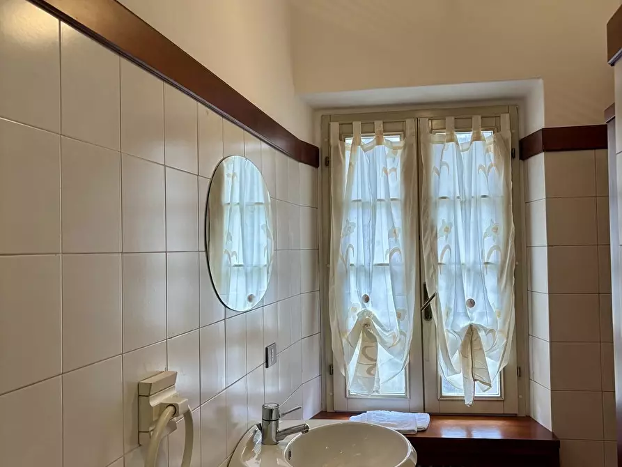 Immagine 4 di Appartamento in affitto  a Como