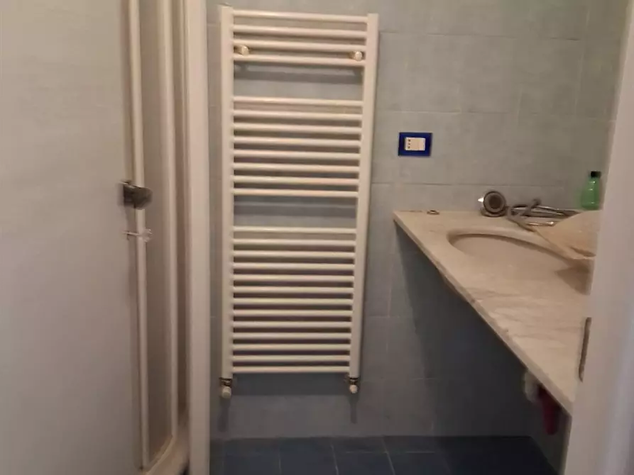 Immagine 4 di Appartamento in affitto  a Como