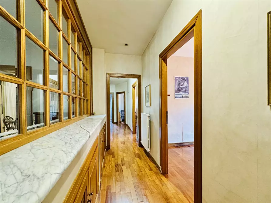 Immagine 3 di Appartamento in vendita  in Via Gaetano Donizetti 52 a Albano Laziale