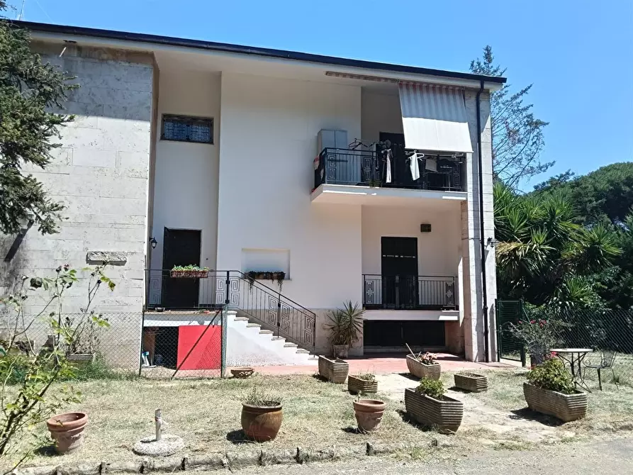 Immagine 4 di Appartamento in vendita  in Via Monte di Casa 65 a Roma