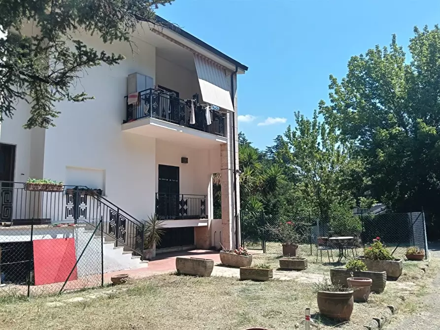Immagine 3 di Appartamento in vendita  in Via Monte di Casa 65 a Roma