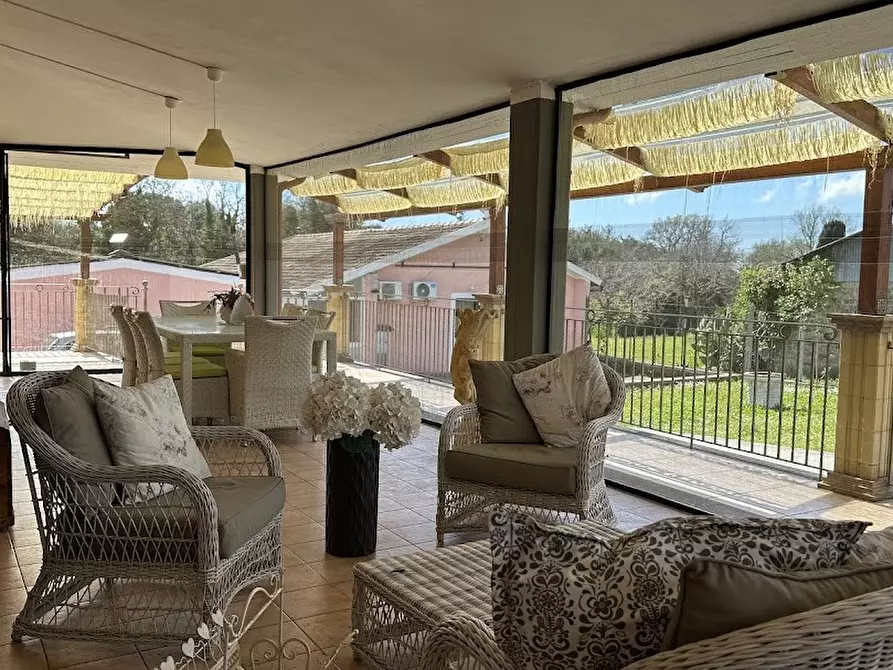 Immagine 1 di Casa trifamiliare in vendita  in VIA PANTANELLE 38 a Albano Laziale