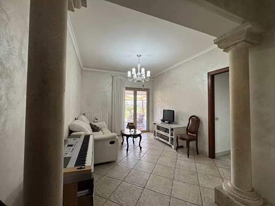 Immagine 7 di Casa trifamiliare in vendita  in VIA PANTANELLE 38 a Albano Laziale