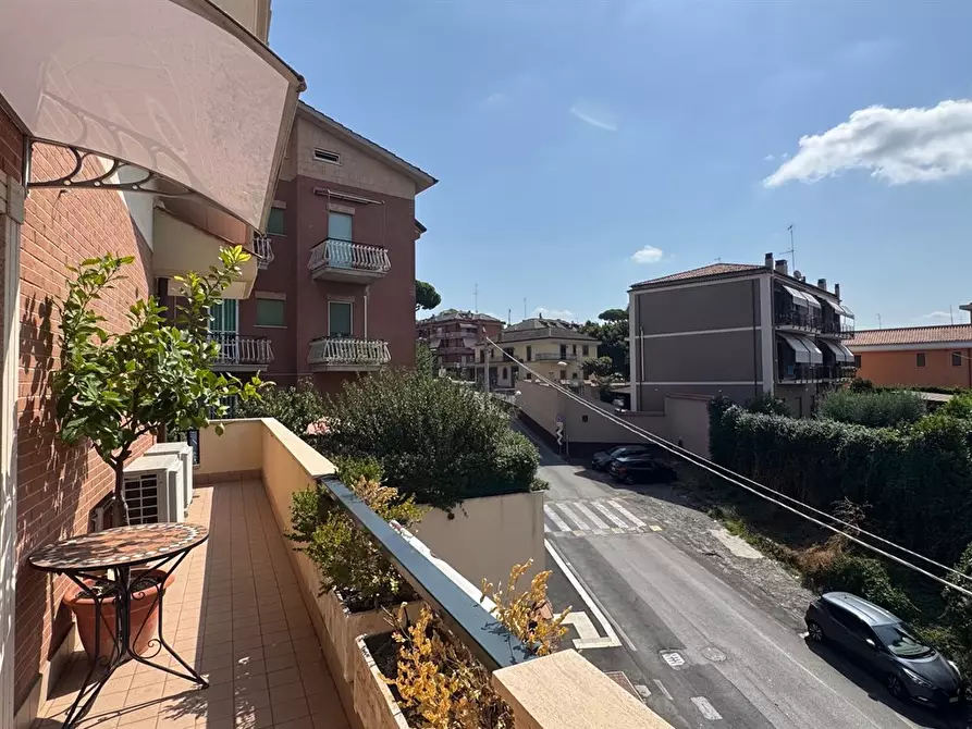 Immagine 5 di Appartamento in vendita  in via vascarelle 112 a Albano Laziale