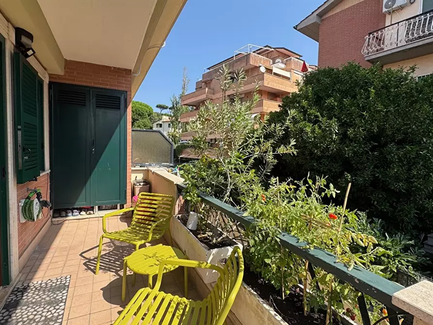 Immagine 2 di Appartamento in vendita  in via vascarelle 112 a Albano Laziale